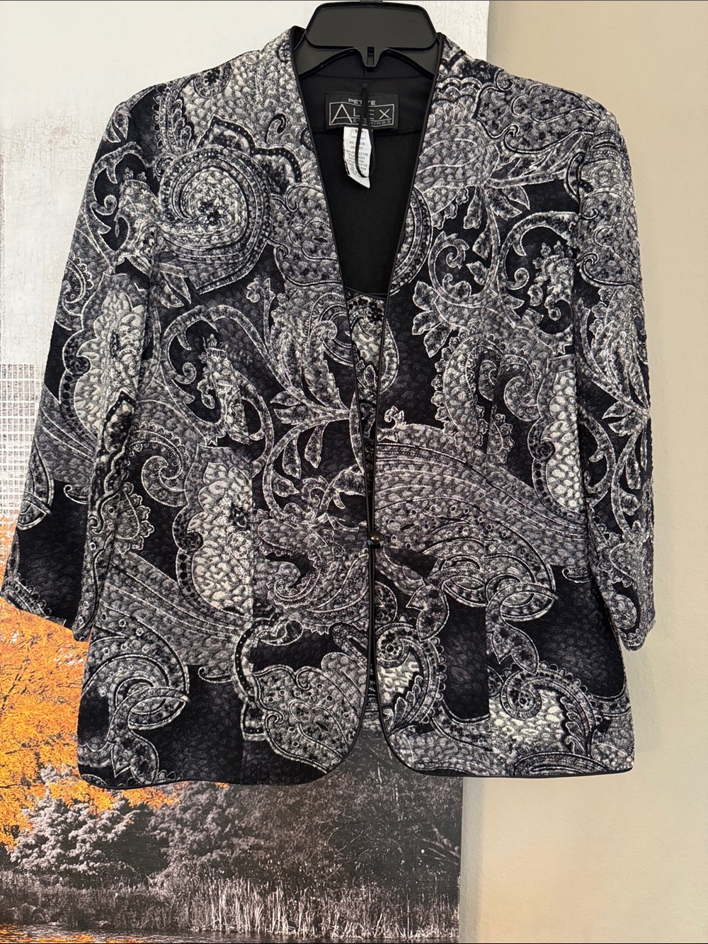 Alex Evenings Black & Gray Paisley Open-Front Blazer and tank top set.